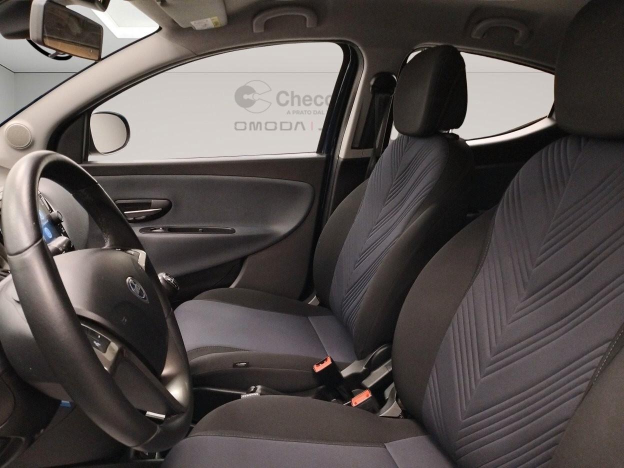 Lancia Ypsilon 1.0 firefly hybrid Gold s