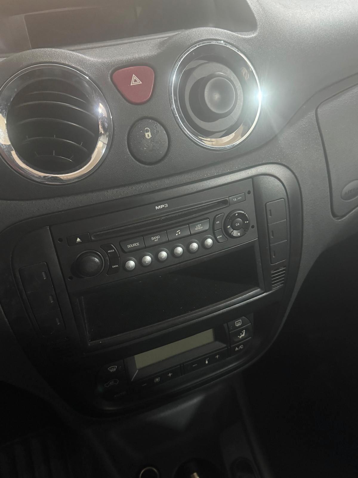 Citroen C3 1.1 airdream Exclusive LEGGI DESCRIZIONE