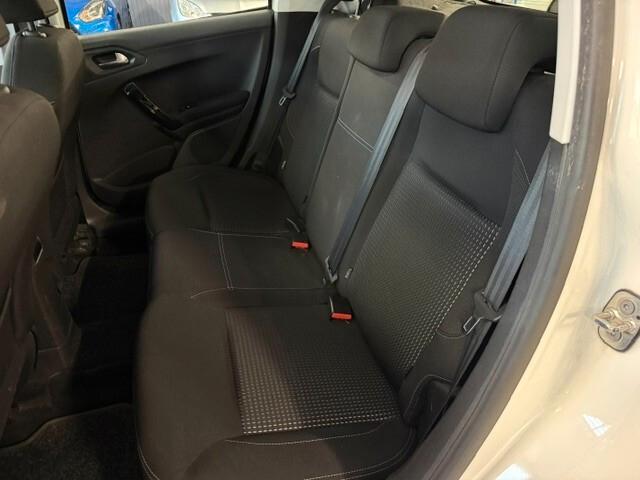 Peugeot 208 PureTech 82 5p. GPL Allure