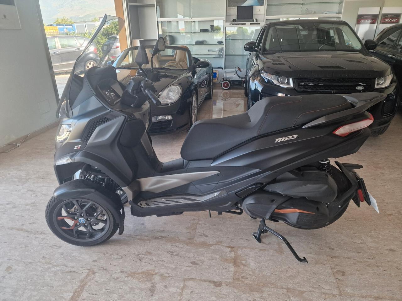 Piaggio MP3 530 hpe Exclusive