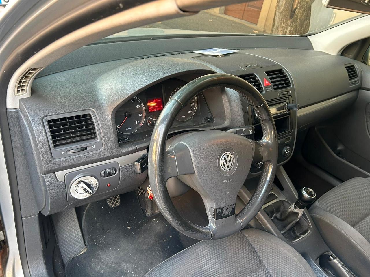 Volkswagen Golf 5p 1.6 fsi - ANCHE PER NEOPATENTATI