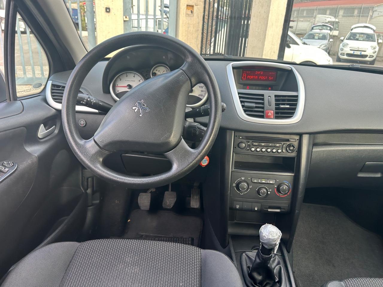 Peugeot 207 1.4 8V 75CV 5p. X Line ECO GPL