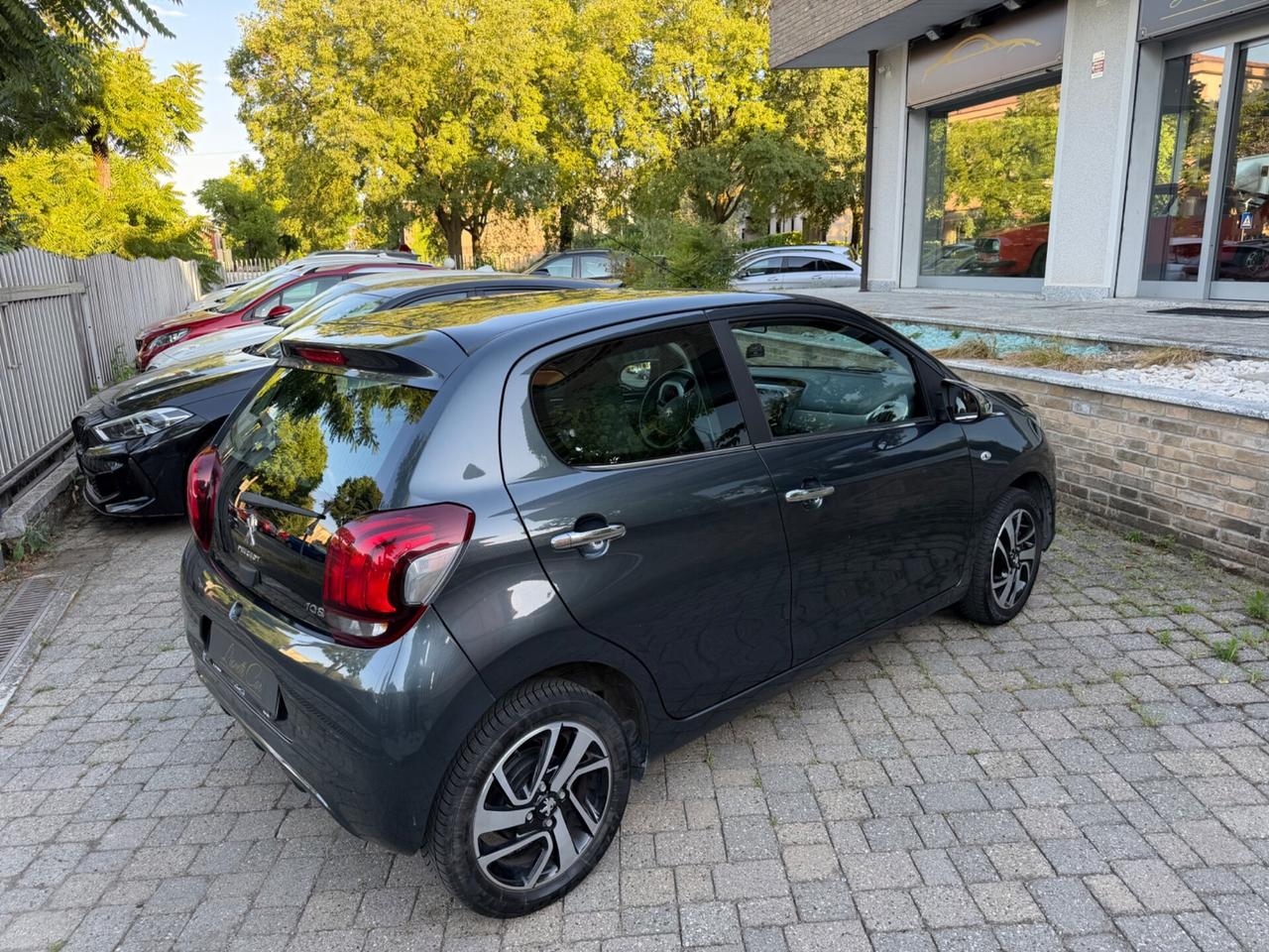 Peugeot 108 VTi 68 5 porte Allure