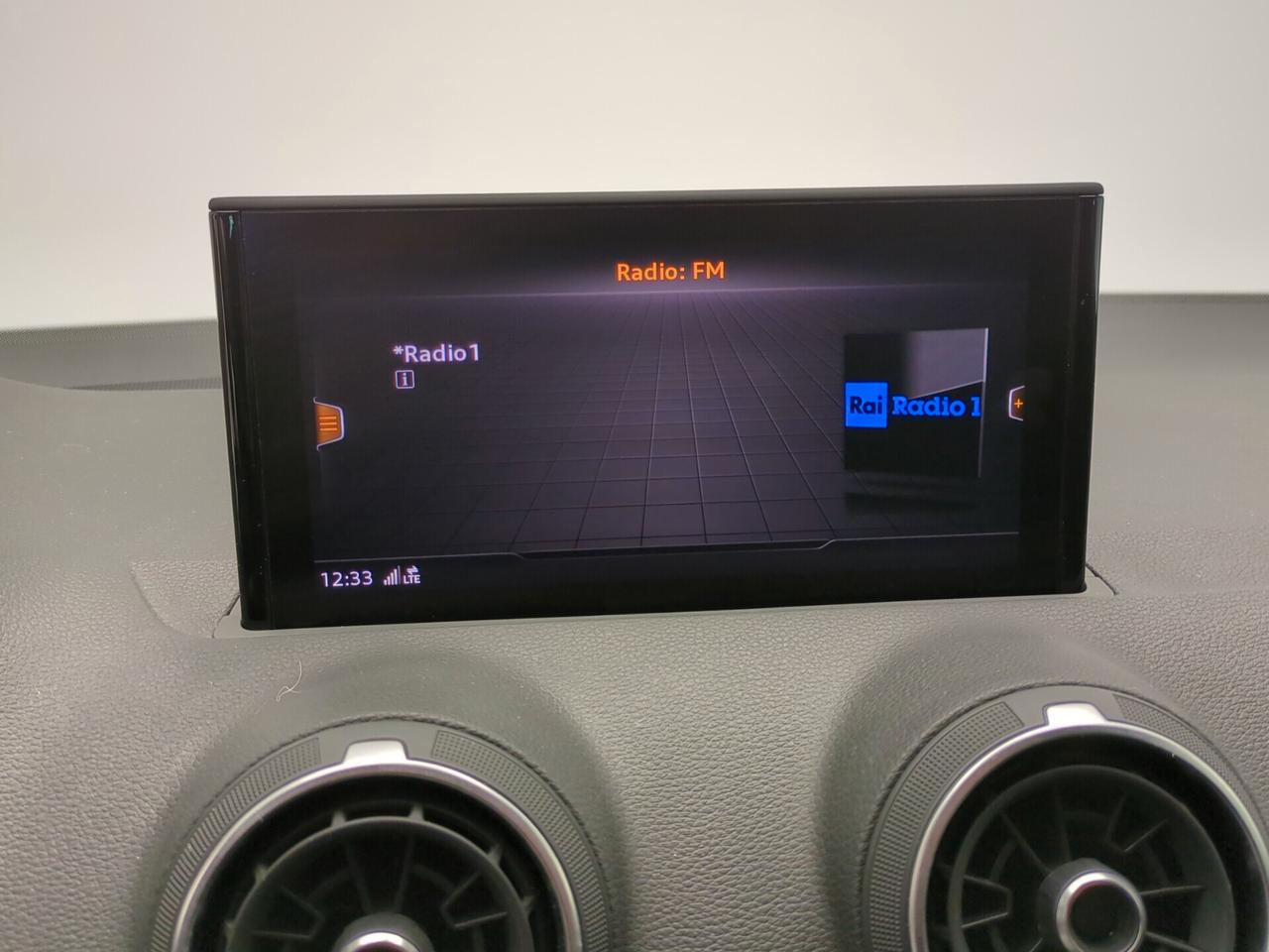 Audi Q2 35 TDI quattro S tronic line Edition