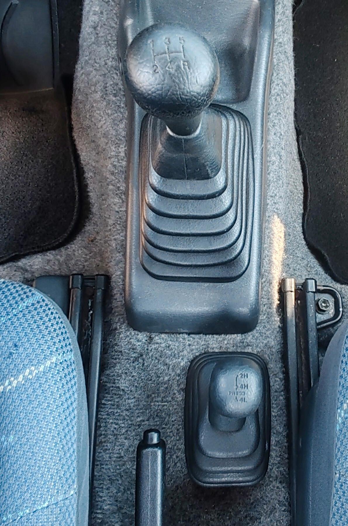 Suzuki Jimny 1.3i 16V cat 4WD JLX