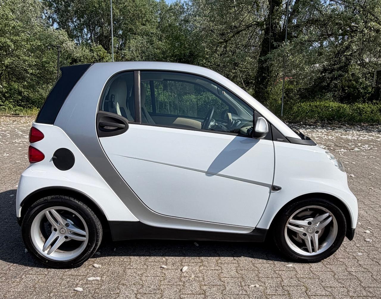 Smart ForTwo 1000 52 kW MHD coupé passion