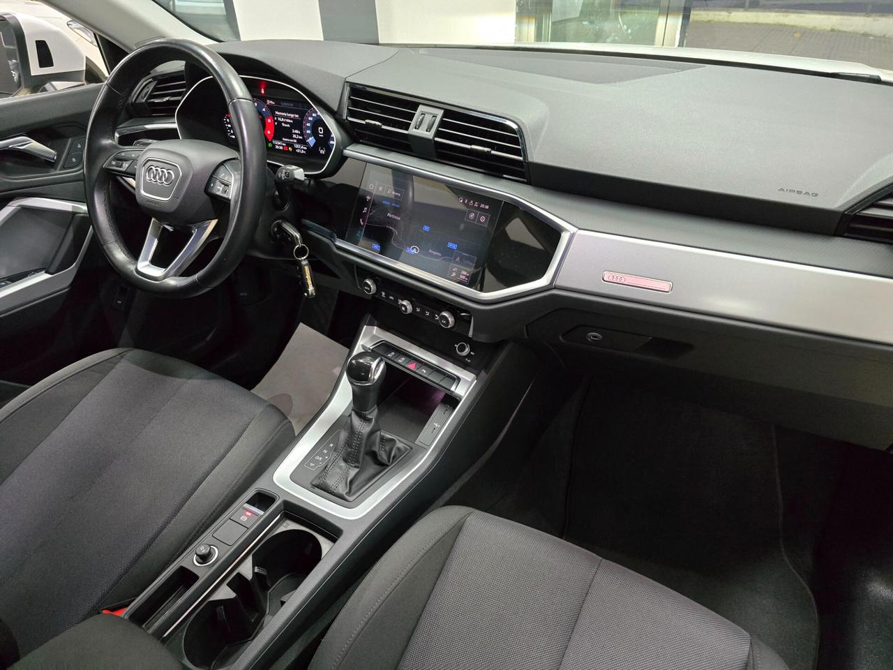 Audi Q3 35 TDI S tronic Business Advanced