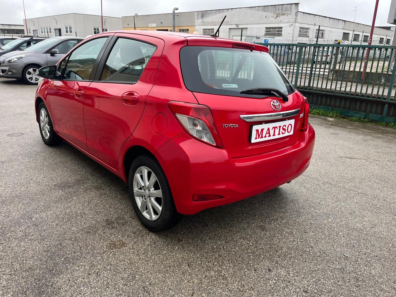 Toyota Yaris 1.0 benz 5 p GARANZIA 12 mesi