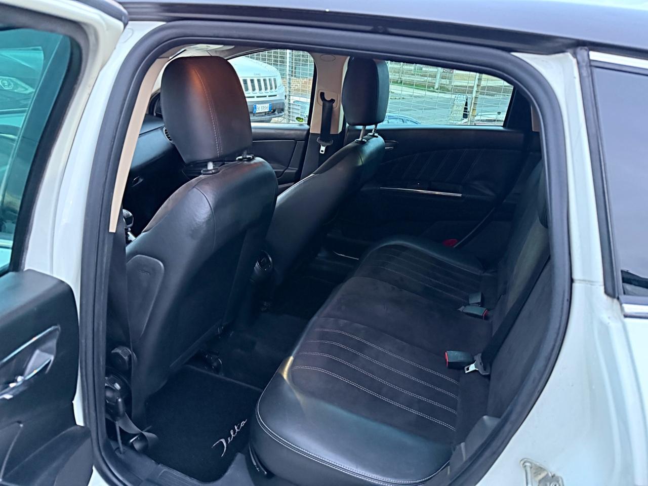 Lancia Delta 1.6 MJT DPF Platino Garanzia 12 Mesi