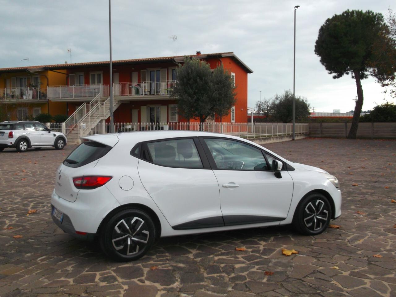 Renault Clio 1.5 dCi Live Neopatentati 2015