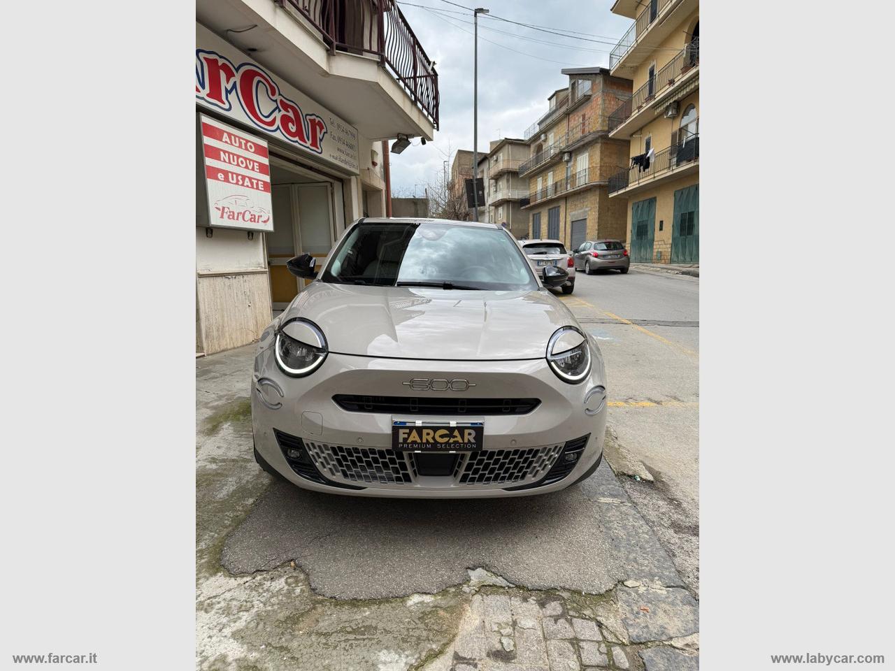 FIAT 600 Hybrid 110 CV DCT MHEV La Prima II