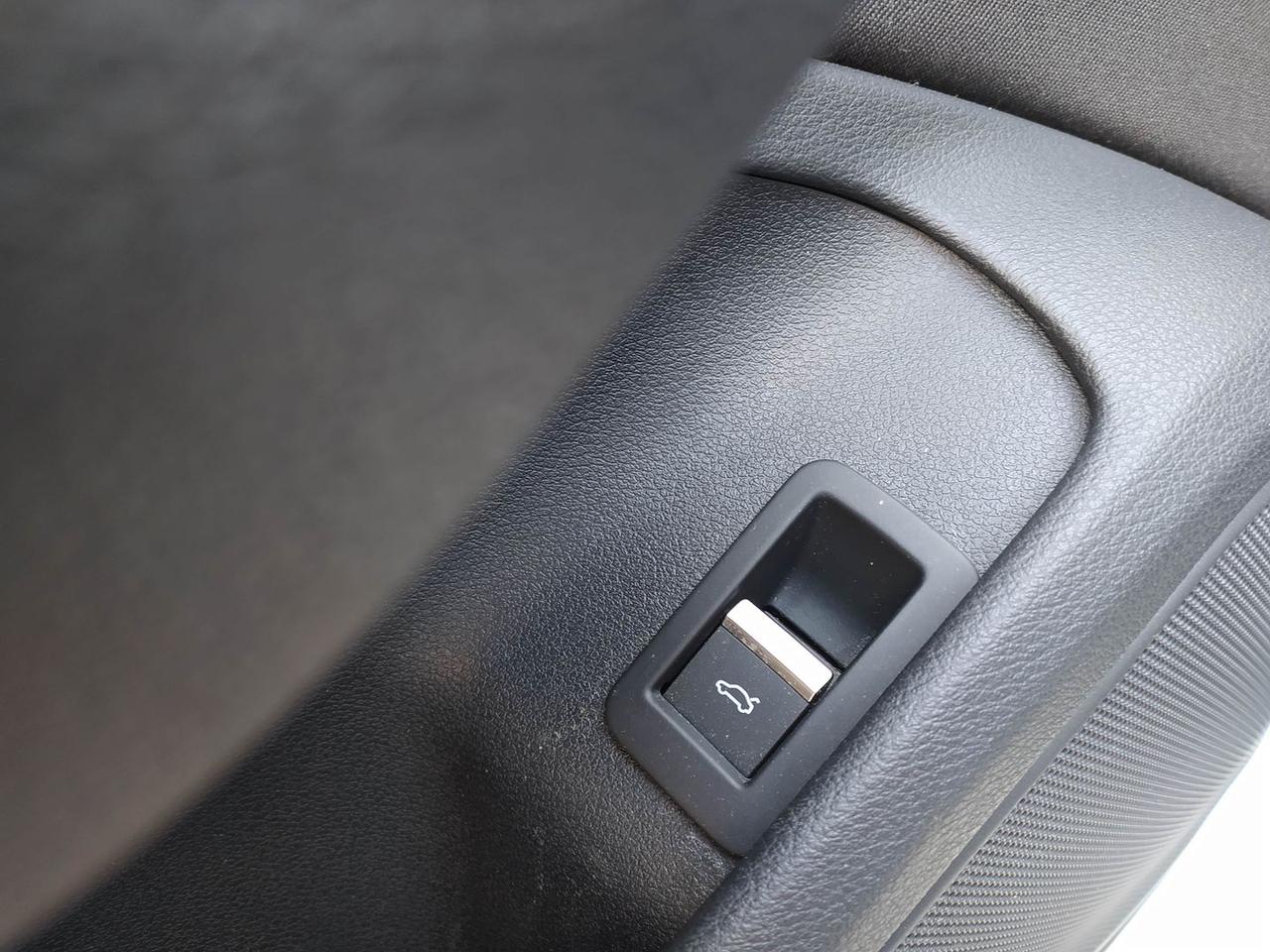 Audi A4 2.0 TDI ultra Business Sport