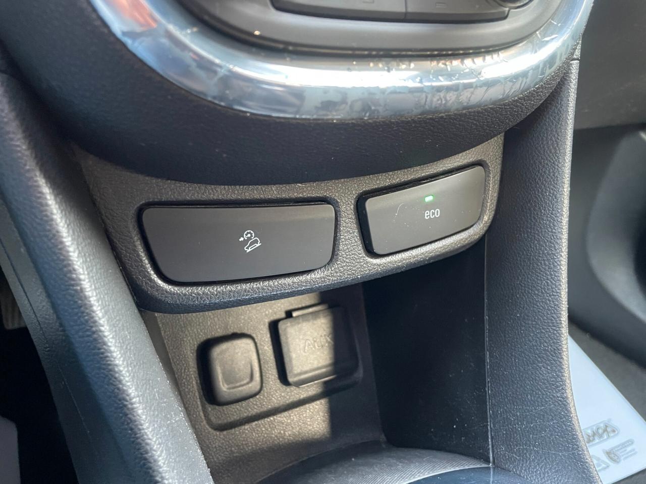 Opel Mokka BENZINA - NEOPATENTATI AREA B MILANO