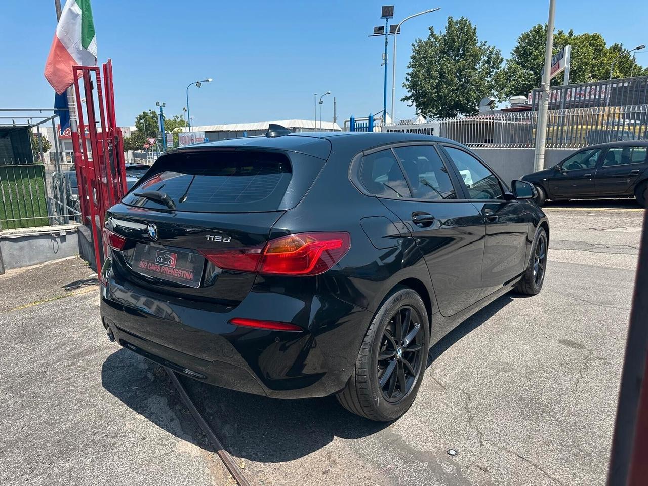 Bmw 116 118d 5p. Business Advantage