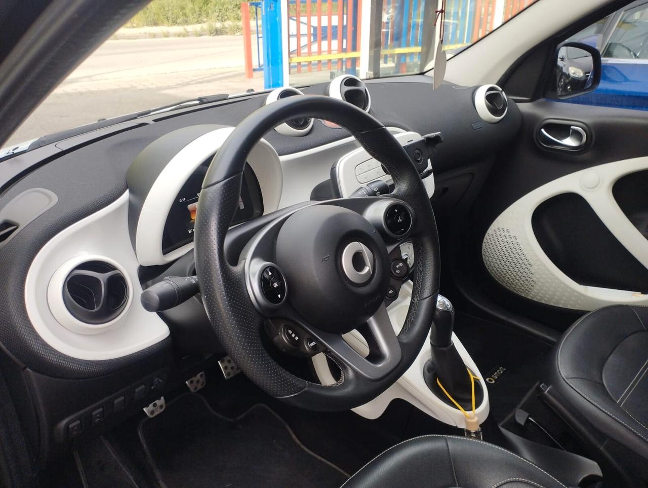 Smart ForFour 60 1.0 Black Passion