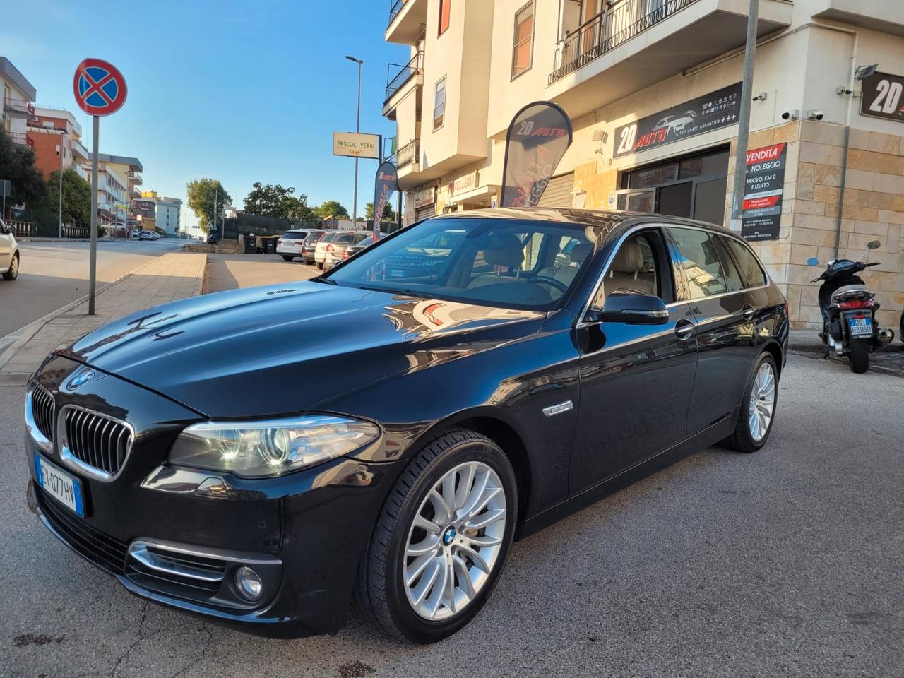 Bmw 525d xDrive Touring Luxury * Navi * Pelle * Garantita 12 Mesi