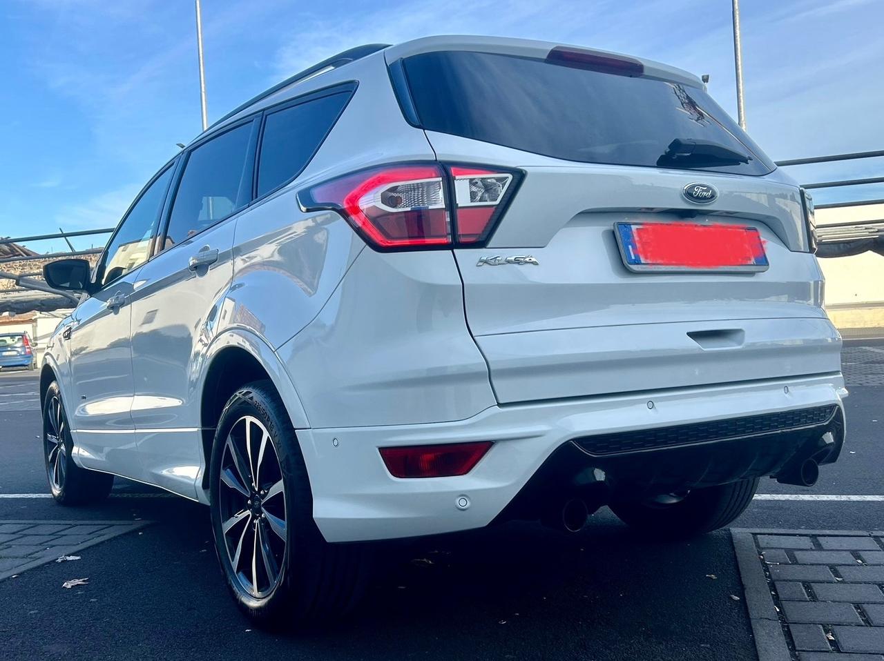 Ford Kuga 2.0 TDCI 150 CV S&S 4WD ST-Line Business