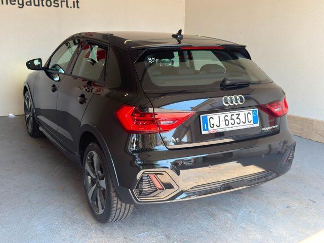 AUDI A1 citycarver 30 TFSI Identity Contrast