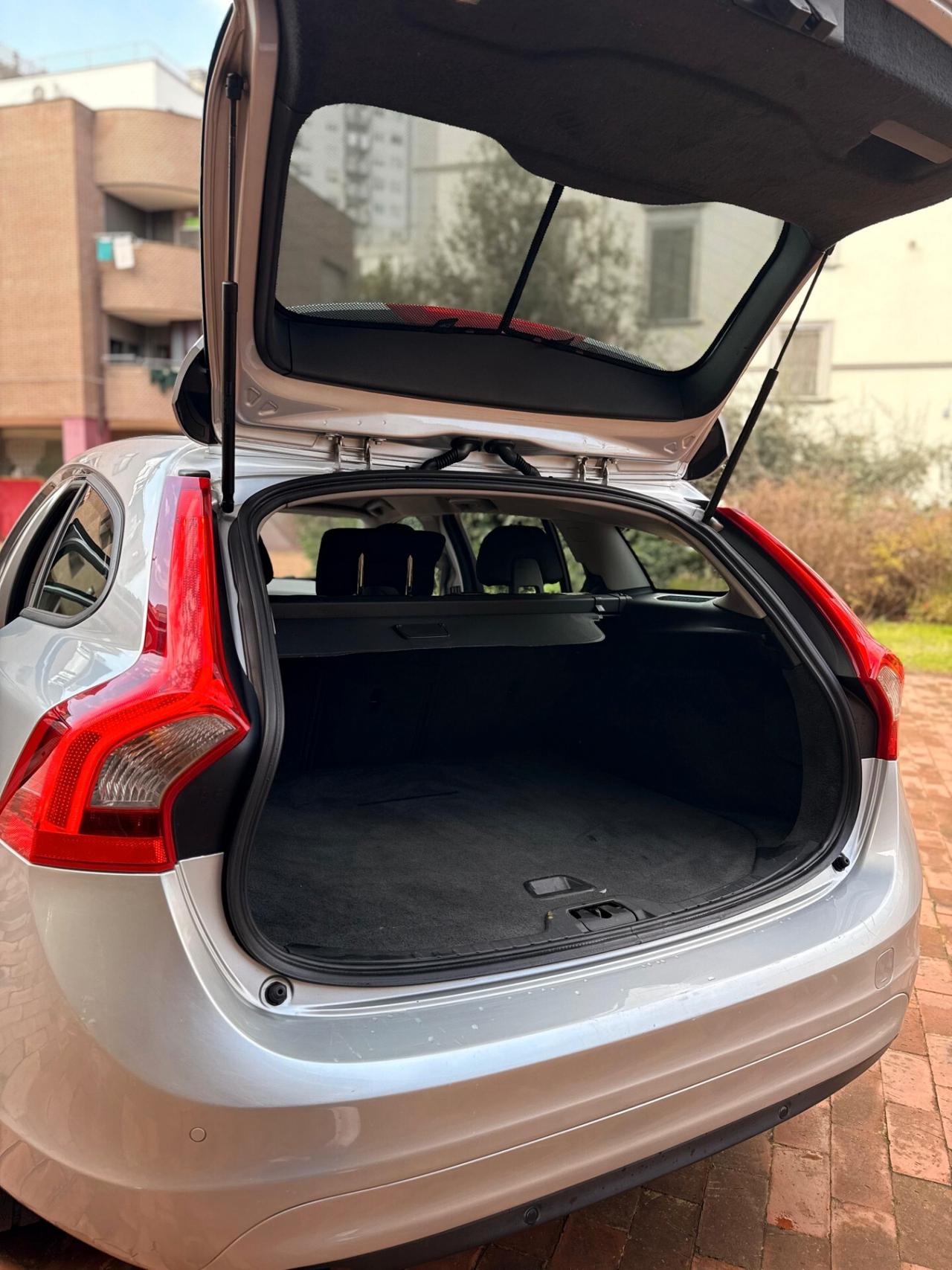 Volvo V60 D3 Momentum
