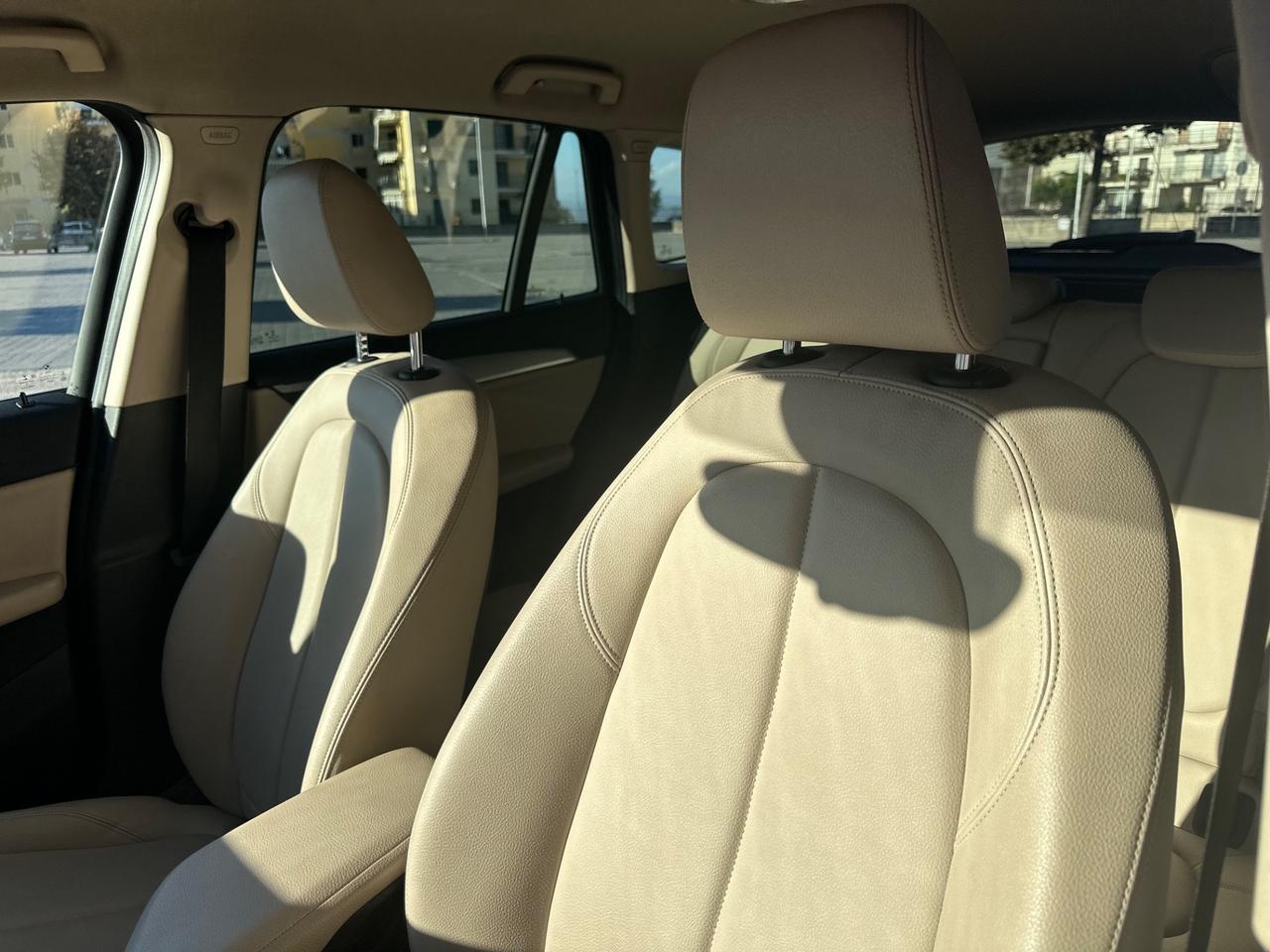 BMW X1 S-DRIVE 18d AUT/NAVI/LED/R.CAMERA/UNIPRO