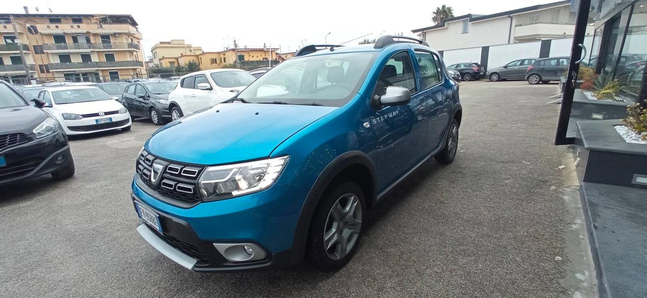 Dacia Sandero STEPWAY!