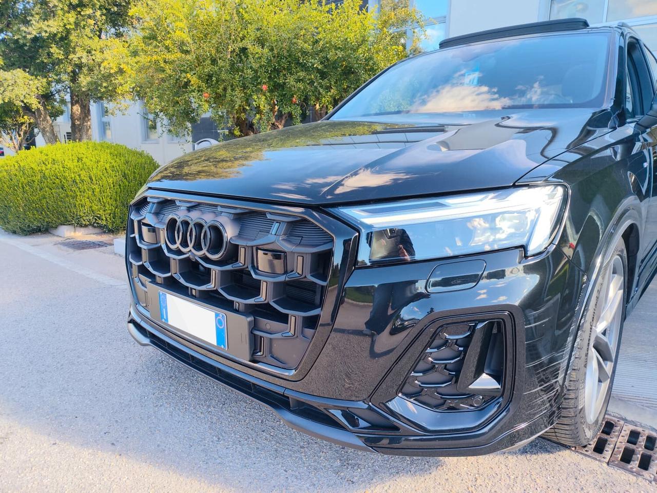 Audi Q7 SUV TDI 210 kW quattro tiptronic S line Edition