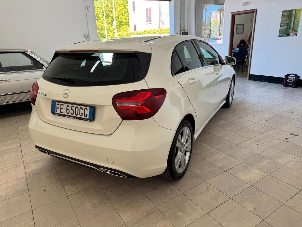 Mercedes-benz A 180d Sport Activity edition auto