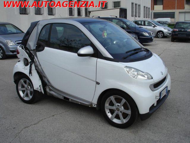 SMART ForTwo 1000 52 kW coupé limited two