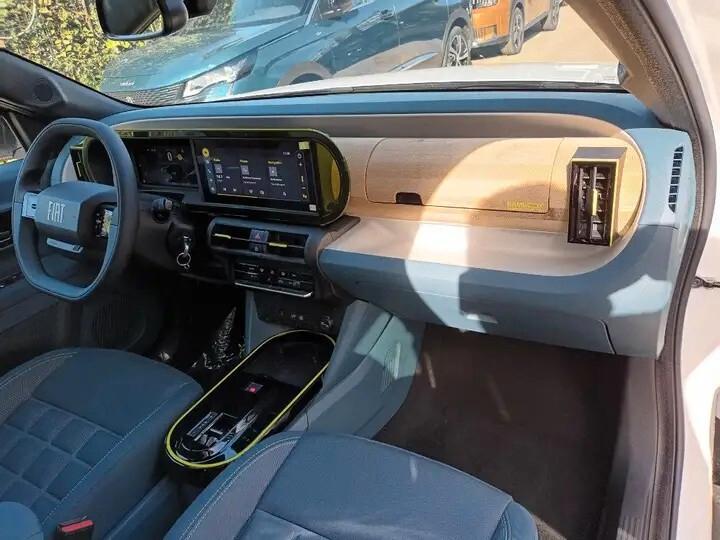 Fiat Grande Panda 1.2 Hybrid 110 CV S&S La Prima KM0