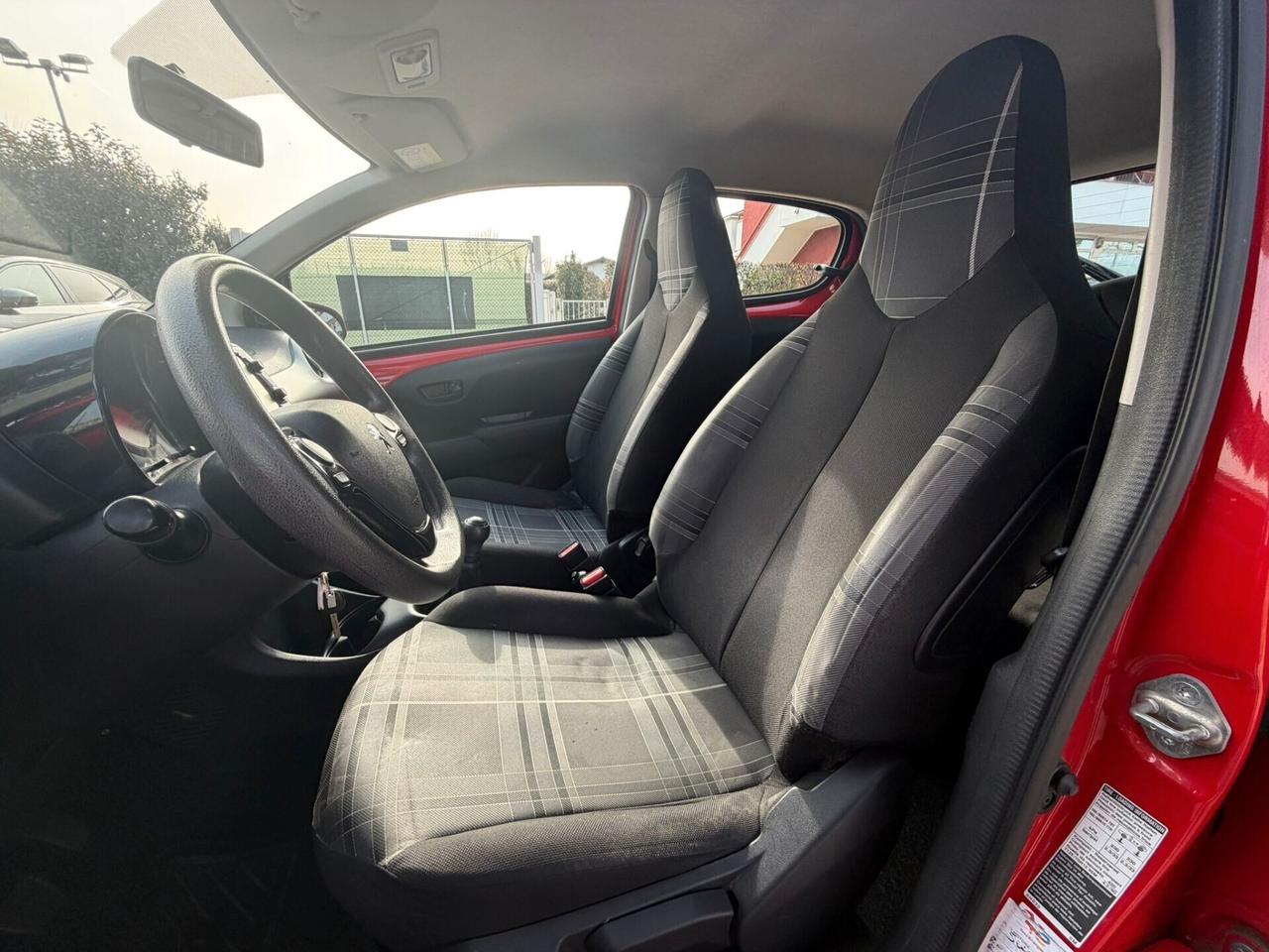 Peugeot 108 VTi 68 5 porte Allure