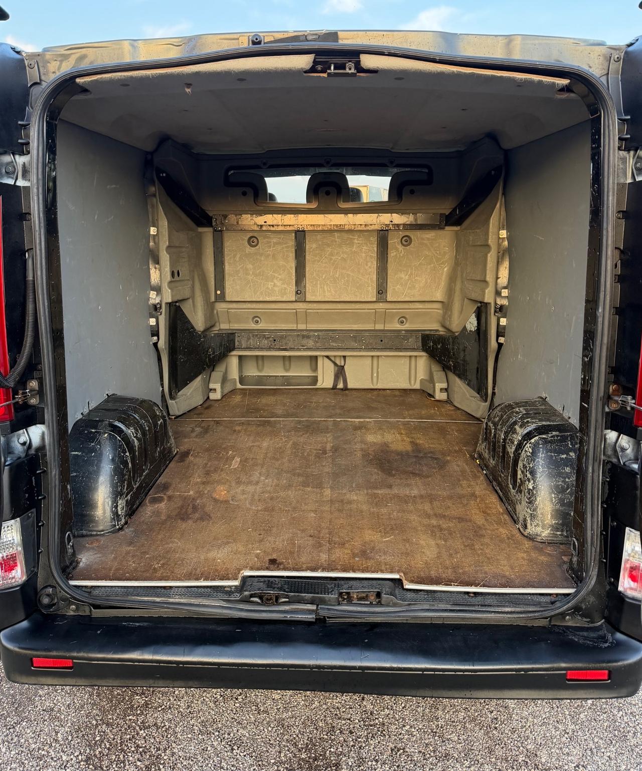 RENAULT TRAFIC 2.0 CTDI 115 cv COMBINATO 6 POSTI