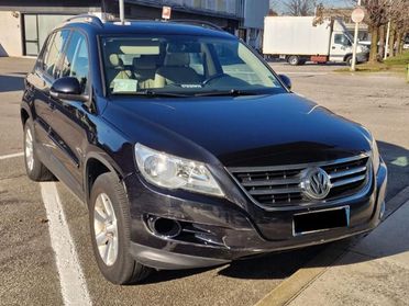 VOLKSWAGEN Tiguan 2.0 16V TDI DPF tiptronic Track & Field (28°)