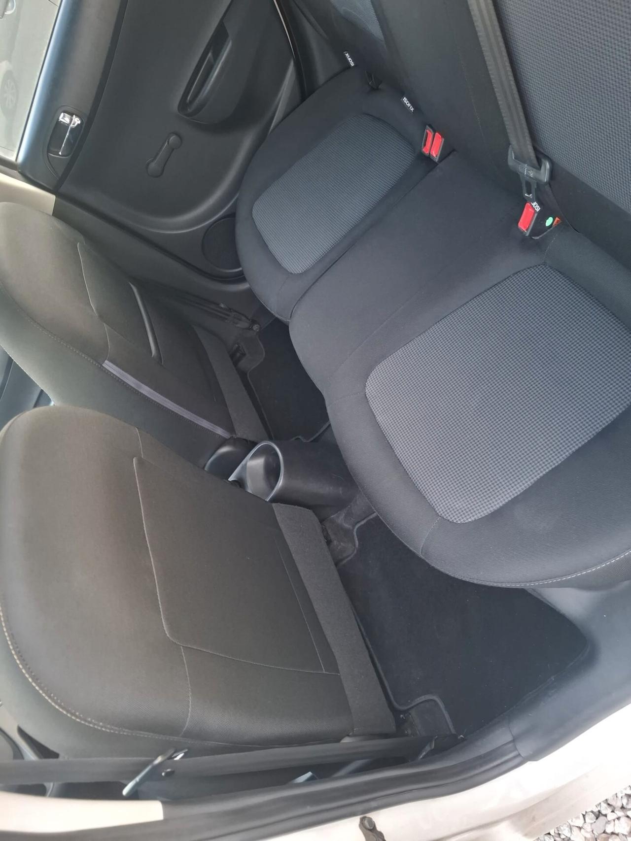 Hyundai i20 1.1 CRDi 5p. Sound Edition