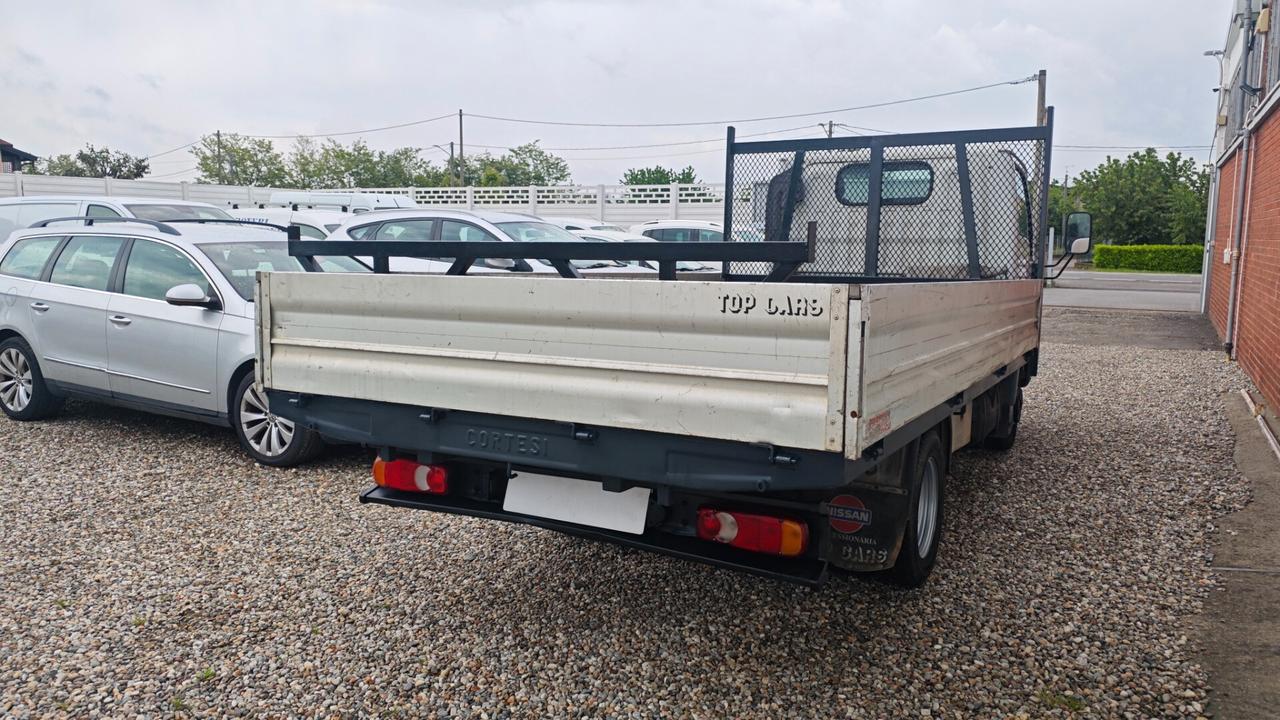 Nissan Cabstar 120.35 3.0 Tdi PM-RG Cabinato L