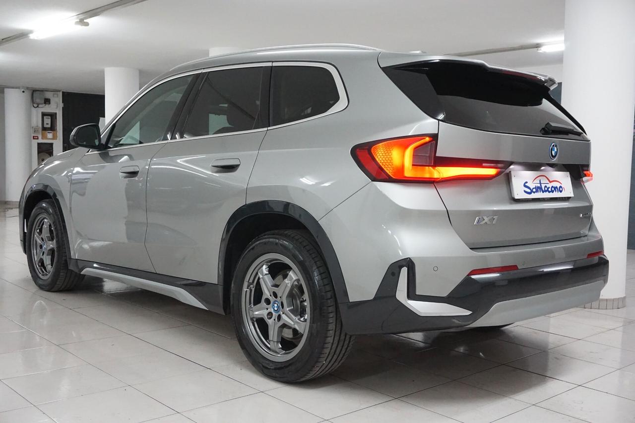 Bmw IX1 eDrive 20