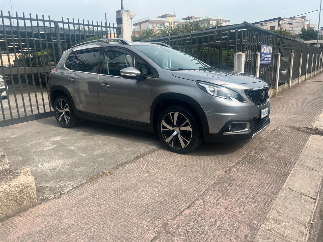 Peugeot 2008 BlueHDi 100 S&S Active UniProprietario
