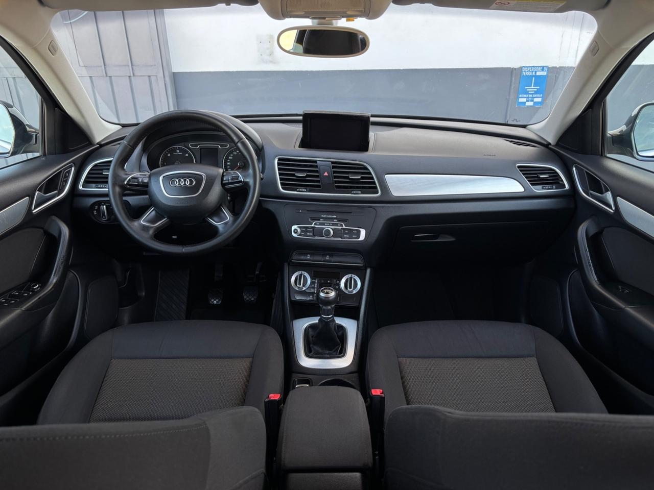 Audi Q3 2.0 TDI 140cv. Garanzia . Neopatentati