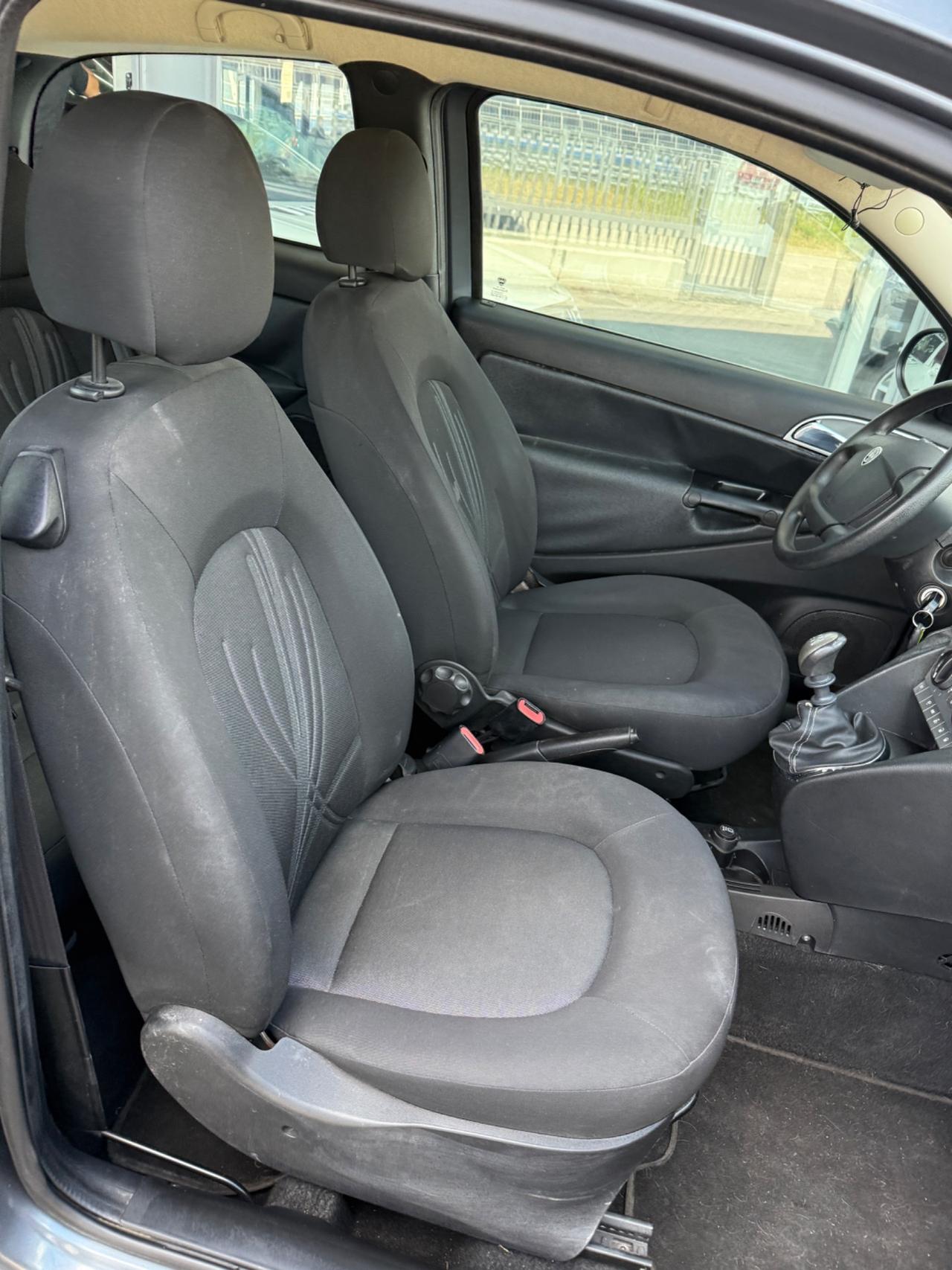 Lancia Ypsilon 1.2 69 CV Elle