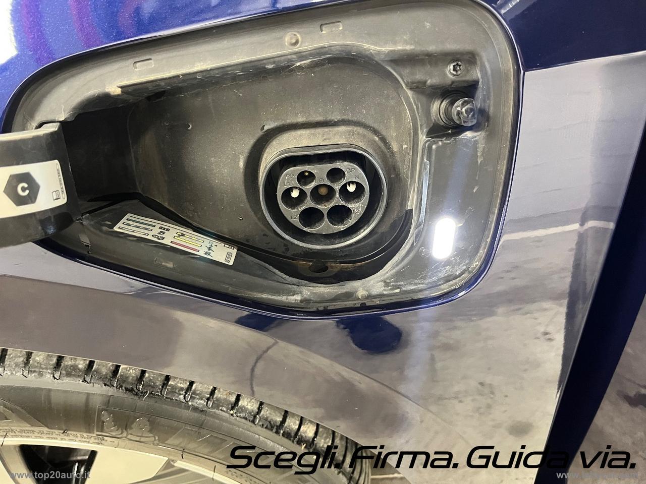 VOLKSWAGEN Golf 1.4 TSI eHYBRID 204 CV DSG Style