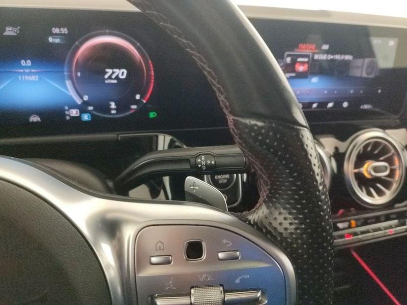 Mercedes-Benz GLA 200 d Premium 4matic auto