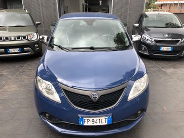 Lancia Ypsilon 1.2 69 CV 5 porte Unyca