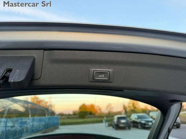 AUDI A6 Avant 40 2.0 tdi Business Sport s-tronic FZ588FW