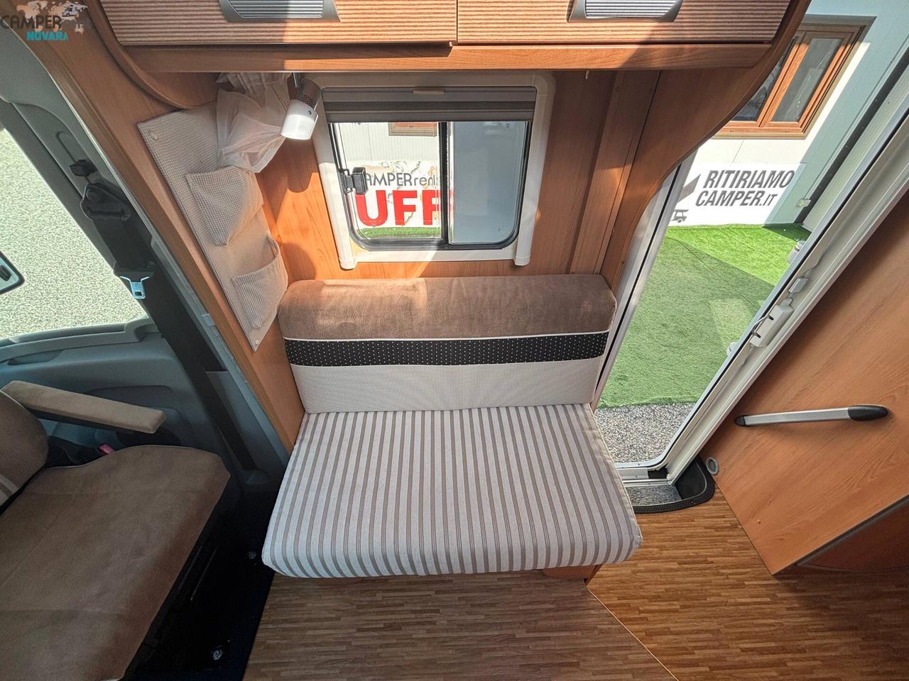DETHLEFFS ESPRIT 7094 RT - Semintegrale con letto alla francese in coda