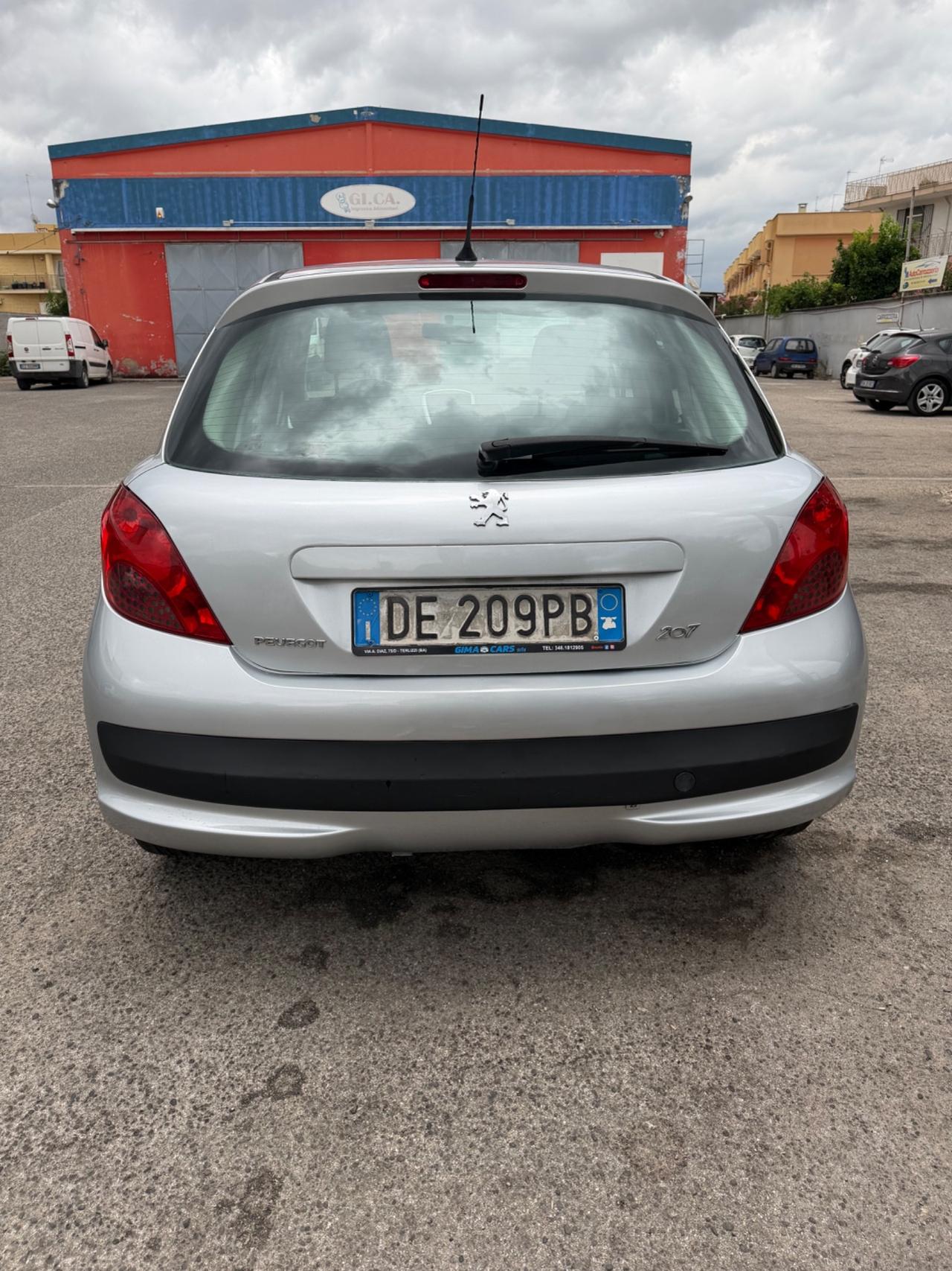 Peugeot 207 1.4 HDi 70CV 5p. XT