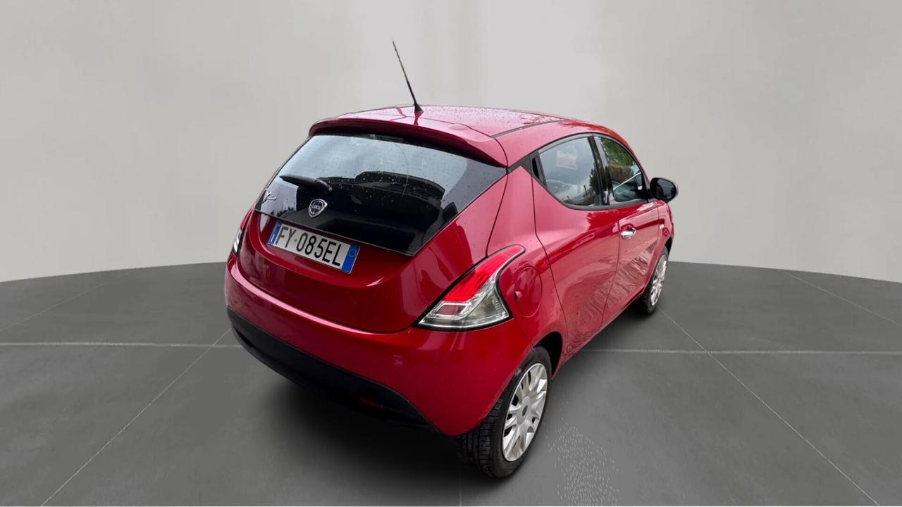 Lancia Ypsilon 1.2 69 CV 5 porte S&S Silver