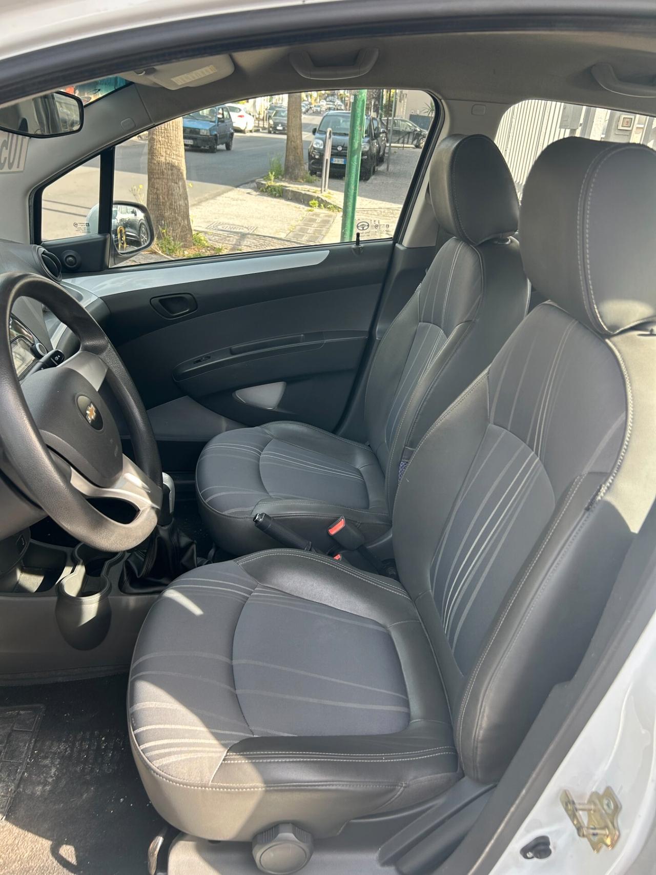 Chevrolet Spark 1.0 LT