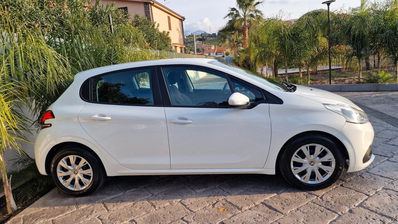 Peugeot 208 1.5 diesel 75 CV- 5 porte Allure