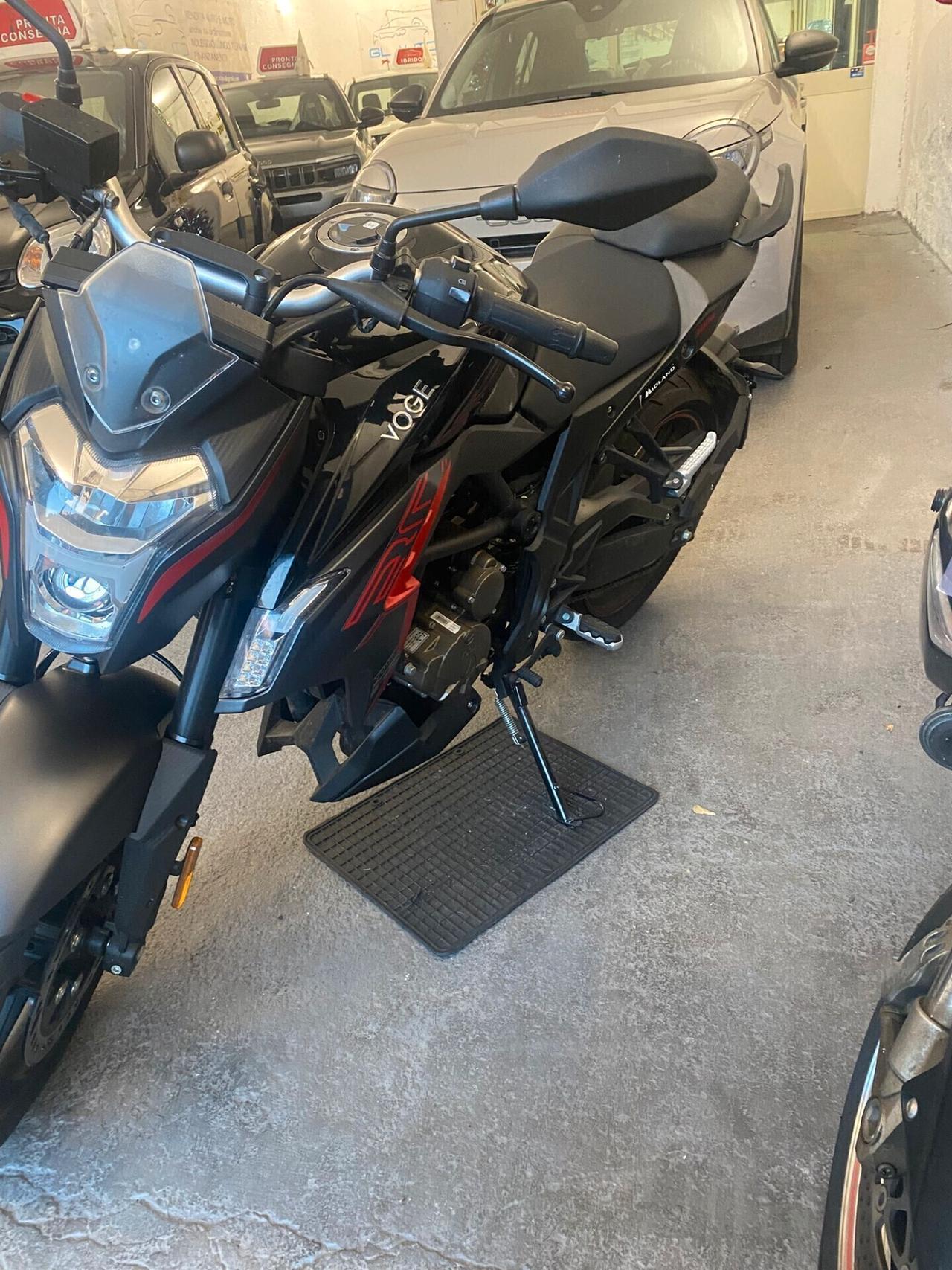 Voge Brivido 300 R