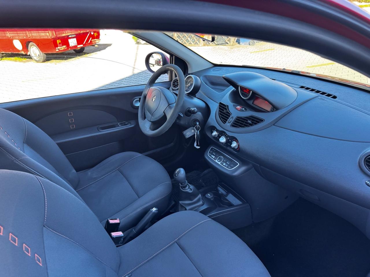 Renault Twingo 1.2 GPL Le Iene neopatentati