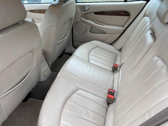 Jaguar X-Type 2.0 V6 24V cat Executive-2002